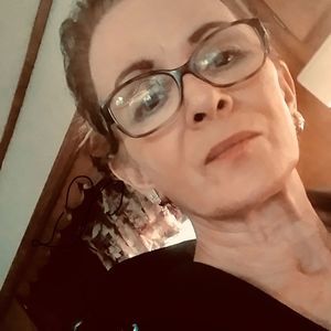 Meet your Posher, Debra